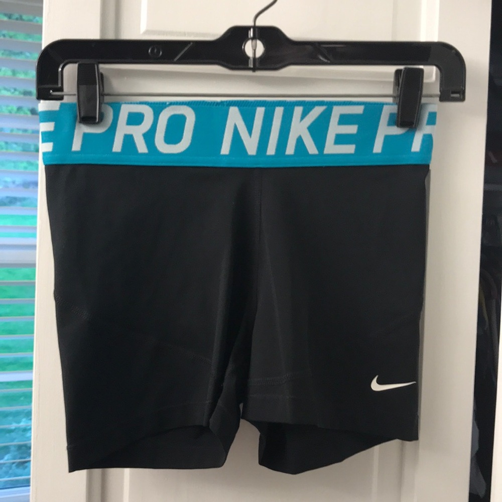 Volleyball shorts